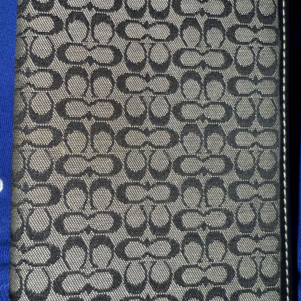 Black and Gray Patterned Tote Bag